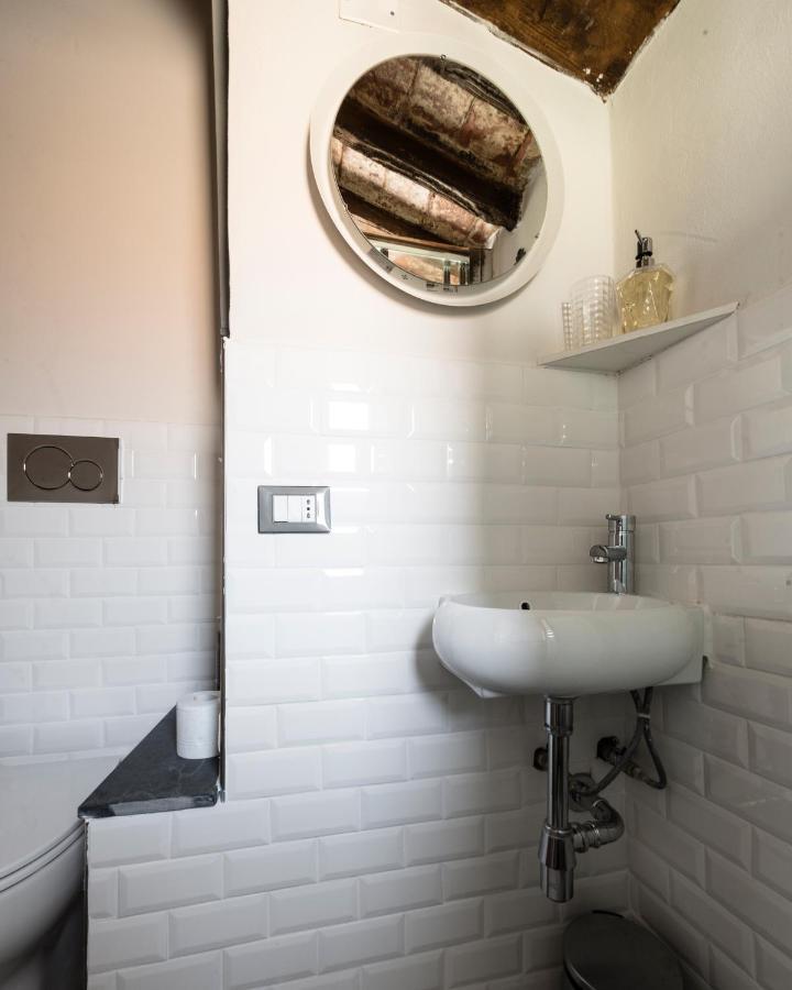 31 Steps To Heaven - Heart Of Lucca Apartment ภายนอก รูปภาพ