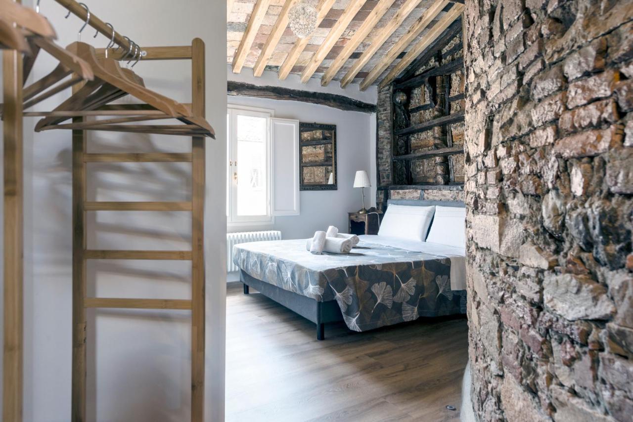 31 Steps To Heaven - Heart Of Lucca Apartment ภายนอก รูปภาพ