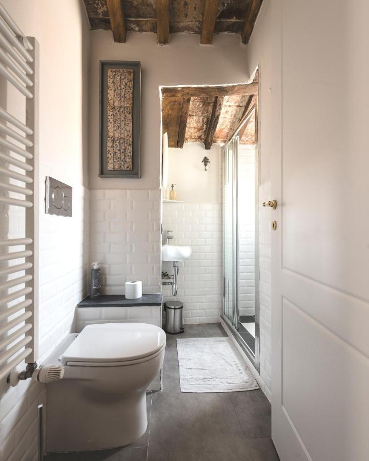 31 Steps To Heaven - Heart Of Lucca Apartment ภายนอก รูปภาพ